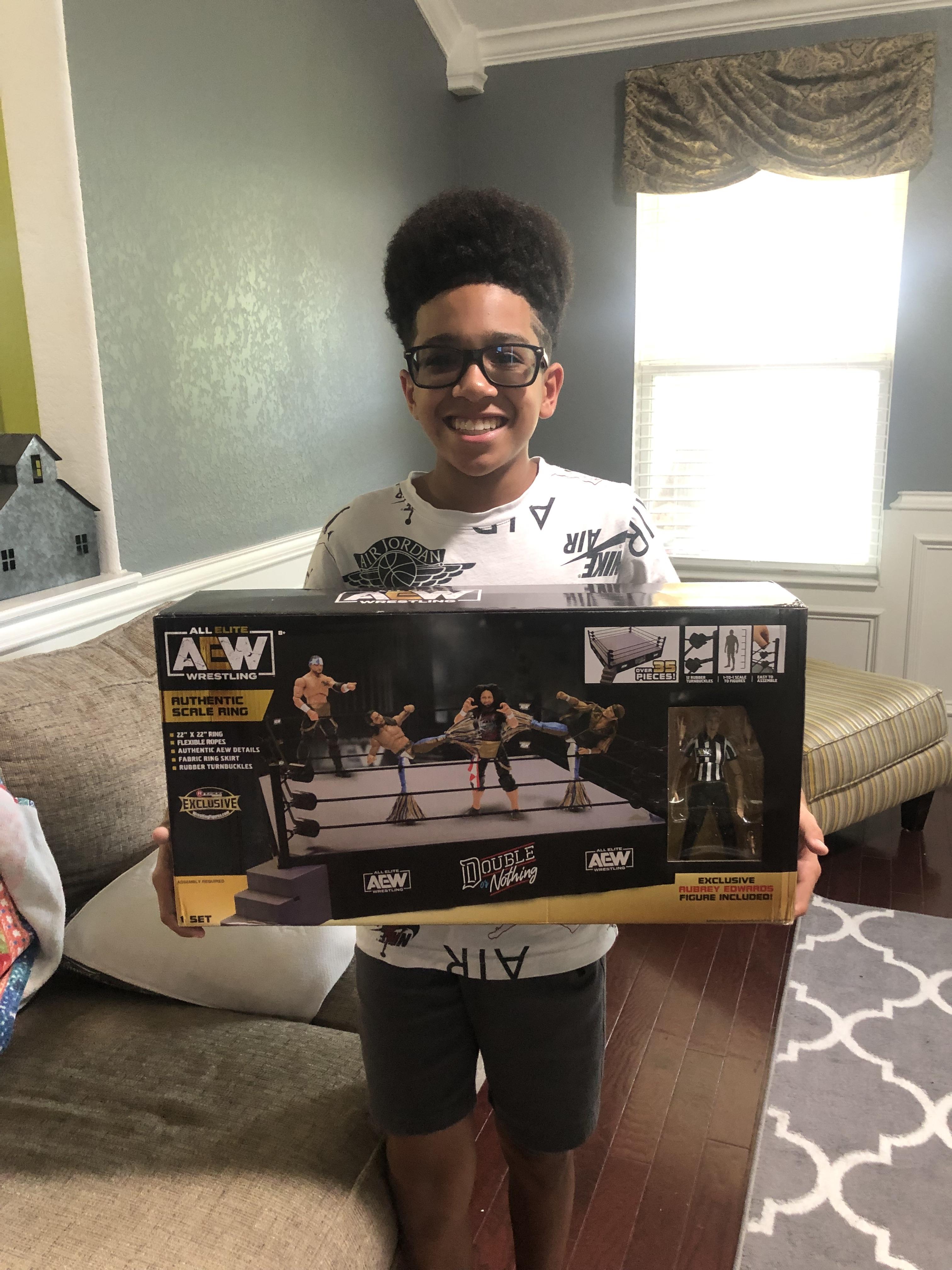 AEW Authentic Scale Ring Playset (w/ Aubrey Edwards) - Ringside