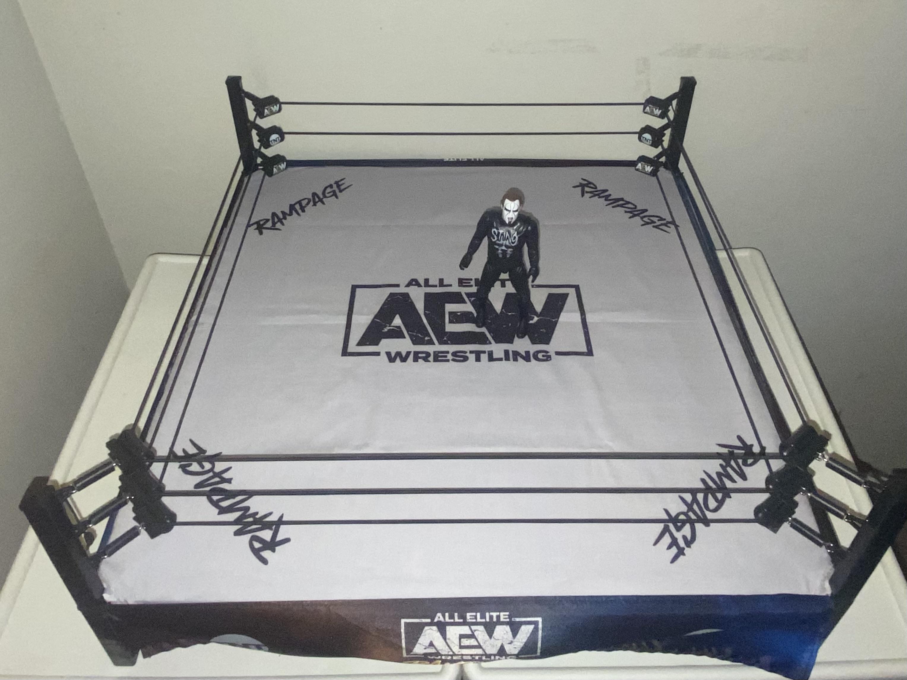 AEW Authentic Scale Ring Playset (w/ Aubrey Edwards) - Ringside