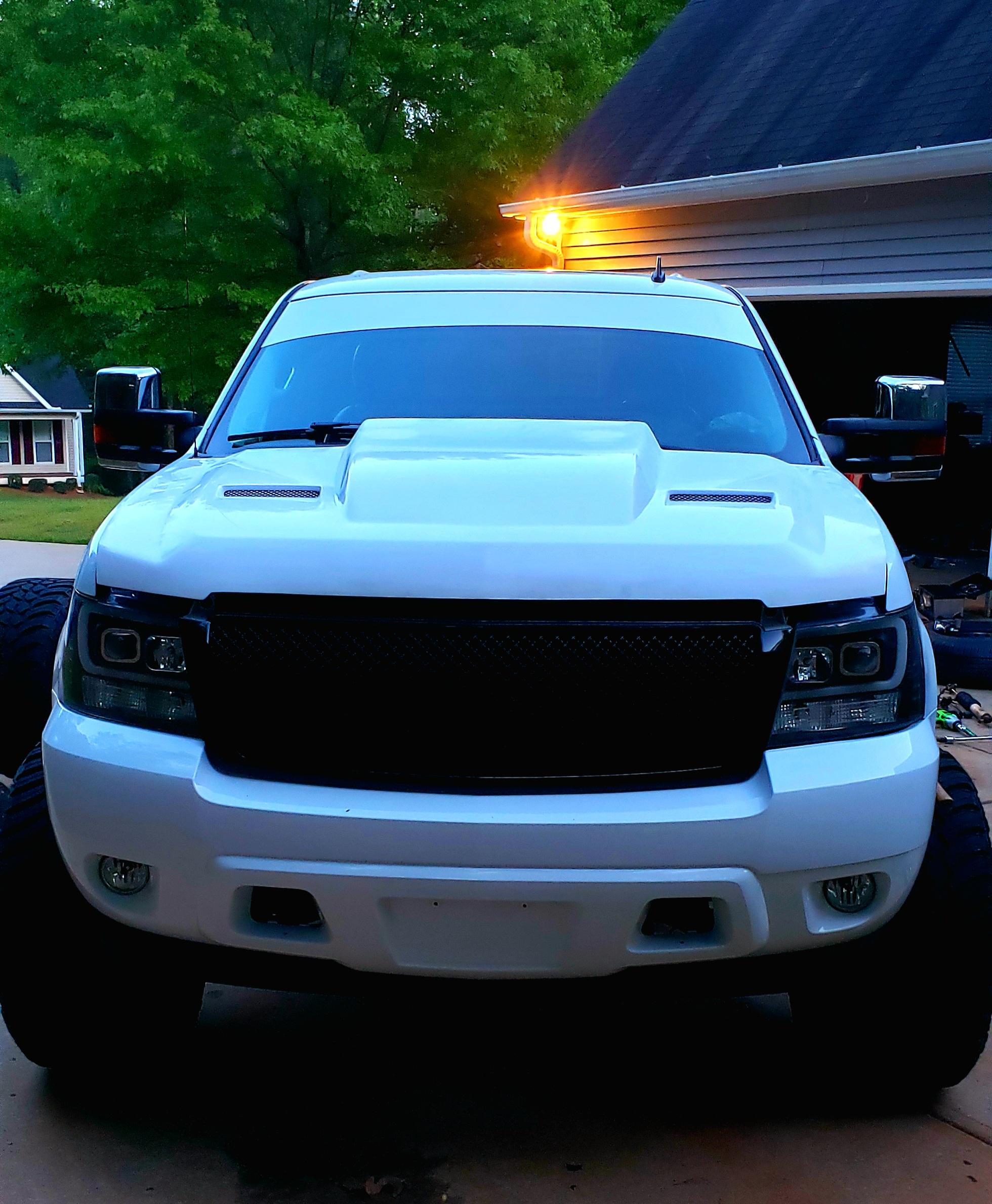 Amerihood Chevrolet Avalanche Type-CWL Style Functional Ram Air